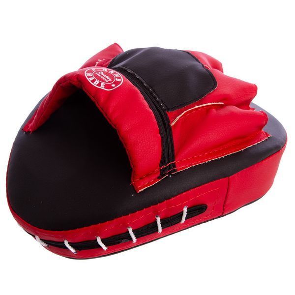 Лапа Вигнута для боксу та єдиноборств BOXER 2011-01 19х23х4см 2шт червоний